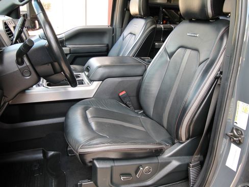 Used 2021 Ford F250 Platinum image 25