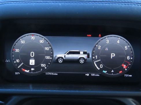 Used 2025 Land Rover Defender 110 X-Dynamic SE image 19