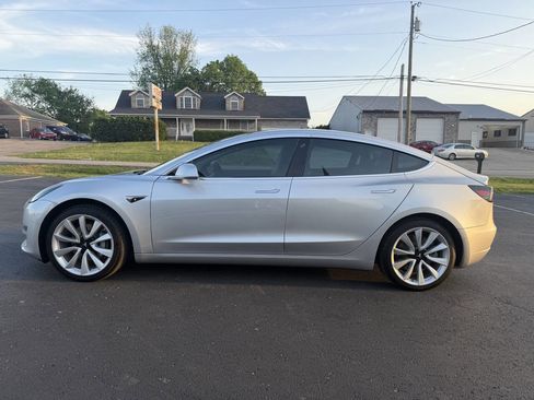 Used 2018 Tesla Model 3 Long Range image 3