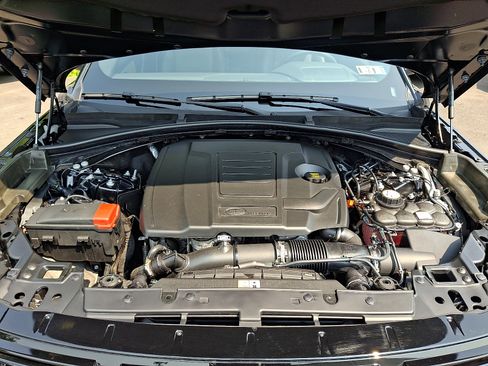 Used 2026 Land Rover Range Rover Velar S AWD/4WD image 23