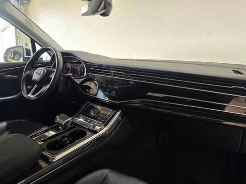 Used 2021 Audi Q7 3.0T Premium Plus w/ Executive Package AWD/4WD image 32
