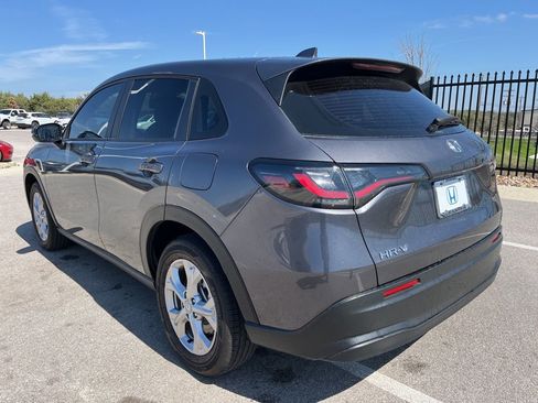 Certified 2023 Honda HR-V LX image 6