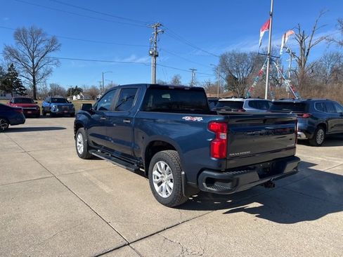 Used 2020 Chevrolet Silverado 1500 Custom w/ Custom Value Package image 5