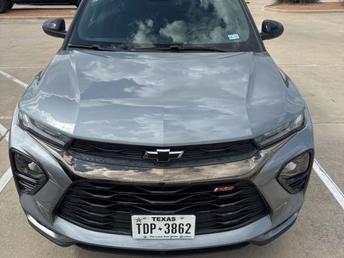 Used 2023 Chevrolet TrailBlazer RS w/ Convenience Package image 2