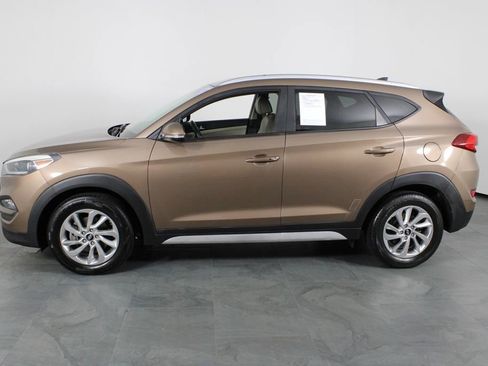 Used 2017 Hyundai Tucson SE Plus FWD image 10