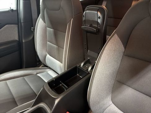 Certified 2025 Chevrolet TrailBlazer LT AWD/4WD image 21