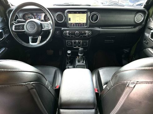 Used 2022 Jeep Gladiator Overland w/ Popular Equipment Package AWD/4WD image 25