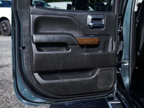 Used 2019 GMC Sierra 3500 Denali image 38