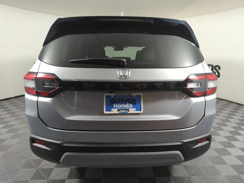 Certified 2025 Honda Pilot EX-L image 5