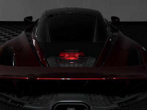 Used 2024 McLaren 750S image 23