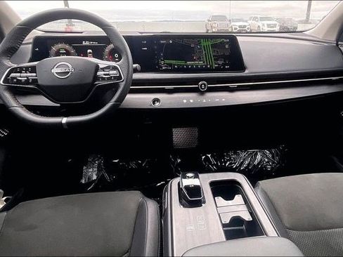 Used 2023 Nissan Ariya AWD image 19