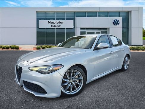 Used 2023 Alfa Romeo Giulia Sprint image 27