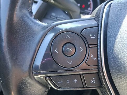 Used 2020 Toyota Camry SE w/ Carpet Mat Package FWD image 19