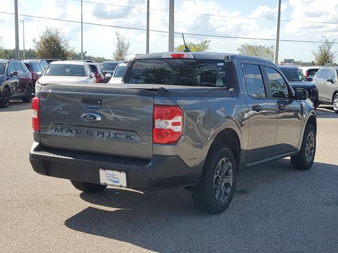 Used 2022 Ford Maverick XLT image 4