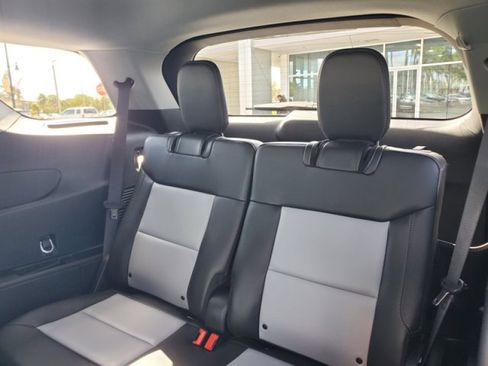 Used 2023 Ford Explorer XLT w/ Equipment Group 202A image 28