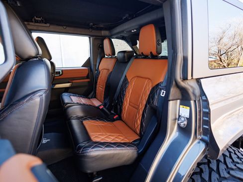 Used 2022 Ford Bronco Wildtrak image 35