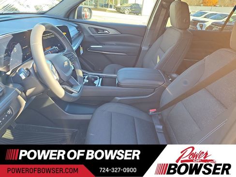 New 2026 Chevrolet Traverse LT w/ LPO, Floor Liner Package image 4