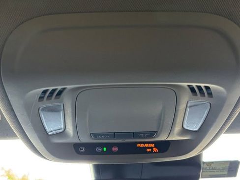 Used 2023 Buick Envision Essence FWD image 8
