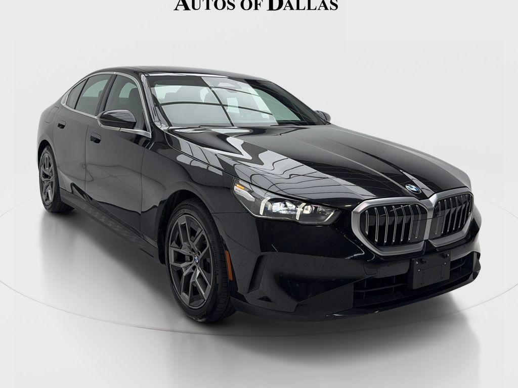 Used 2026 BMW 530i RWD image 2