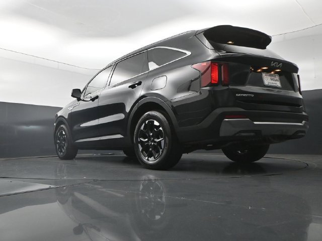 Used 2026 Kia Sorento S FWD image 32