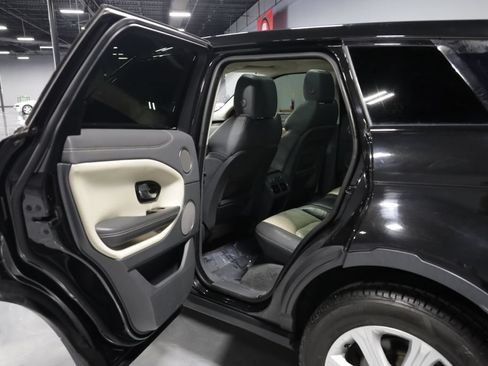 Used 2018 Land Rover Range Rover Evoque SE AWD/4WD image 18