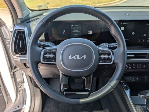 Used 2025 Kia Sorento S w/ Panoramic Sunroof Package FWD image 46