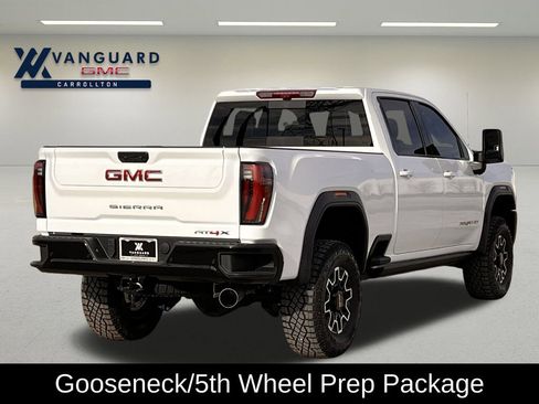 Used 2026 GMC Sierra 2500 AT4X image 3