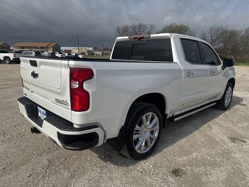 Used 2025 Chevrolet Silverado 1500 High Country w/ High Country Premium Package image 7