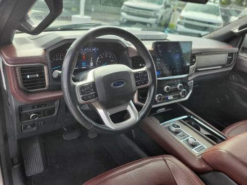 Certified 2024 Ford Expedition Limited image 17