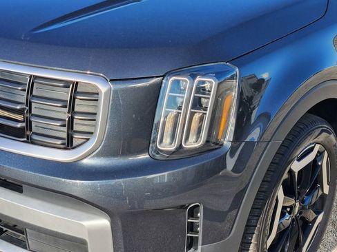 Used 2024 Kia Telluride S image 7