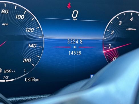 Certified 2024 Mercedes-Benz GLB 250 4MATIC image 21