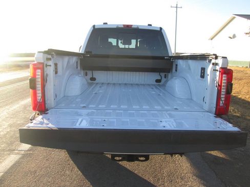 Used 2024 Ford F250 Lariat AWD/4WD image 9