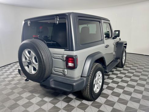 Used 2023 Jeep Wrangler Sport S image 5