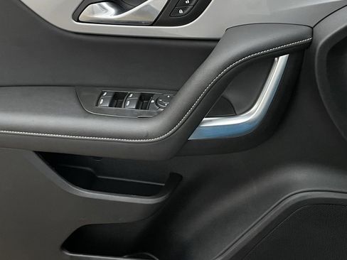 Used 2025 Chevrolet Blazer LT image 20