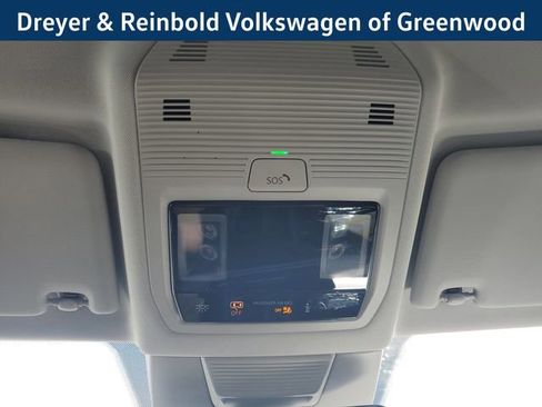 New 2025 Volkswagen Tiguan SE image 29