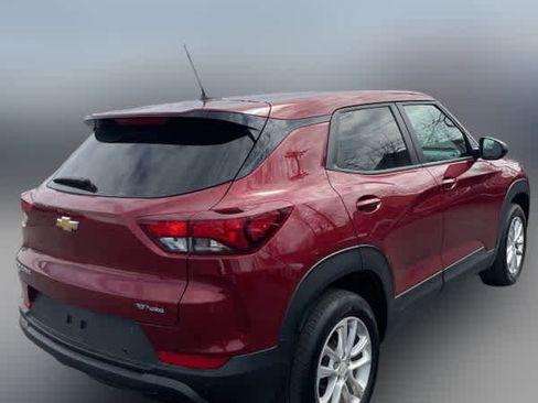 Used 2024 Chevrolet TrailBlazer LS w/ LS Convenience Package image 5