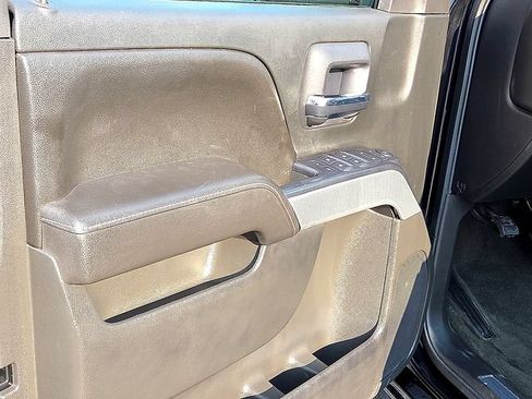 Used 2017 Chevrolet Silverado 1500 LT w/ All Star Edition AWD/4WD image 16