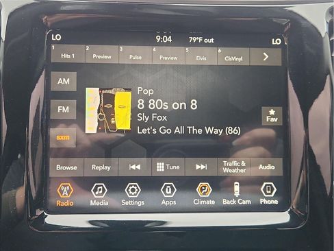 Used 2019 Jeep Cherokee Limited FWD image 13