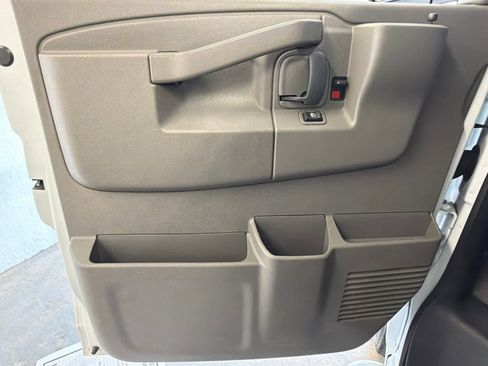 Used 2024 Chevrolet Express 2500 w/ Driver Convenience Package image 17