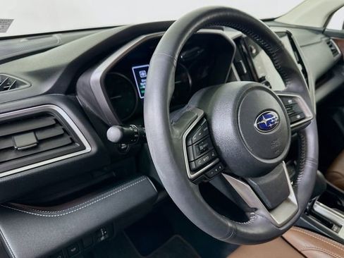 Used 2023 Subaru Ascent Touring image 10