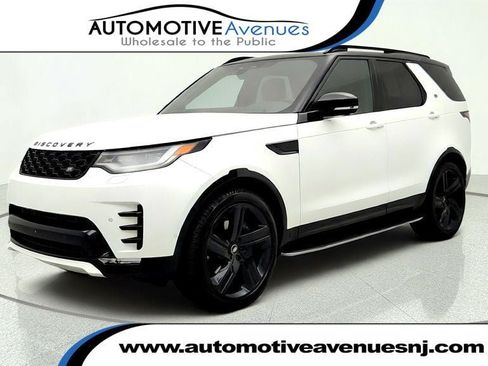 Used 2025 Land Rover Discovery Dynamic SE AWD/4WD image 1