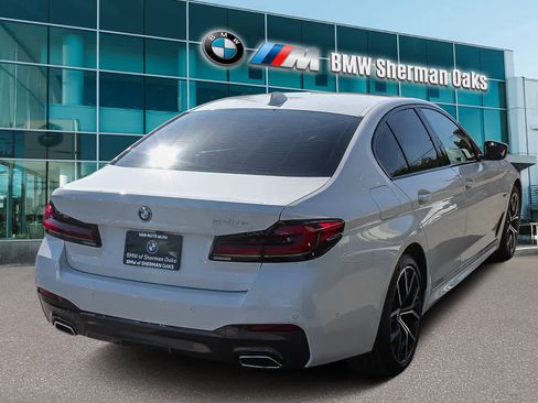 Certified 2023 BMW 530e 530e w/ M Sport Package image 4