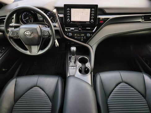 Used 2022 Toyota Camry SE image 22