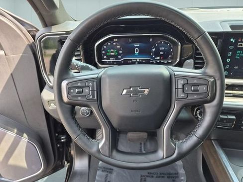Used 2025 Chevrolet Silverado 1500 High Country w/ Midnight Edition AWD/4WD image 19