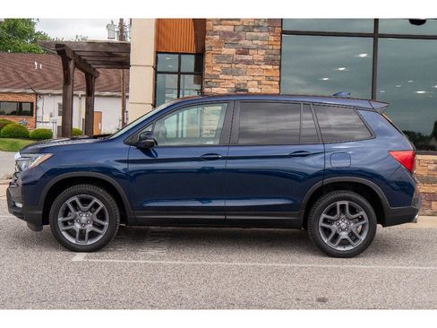 Used 2023 Honda Passport EX-L image 6