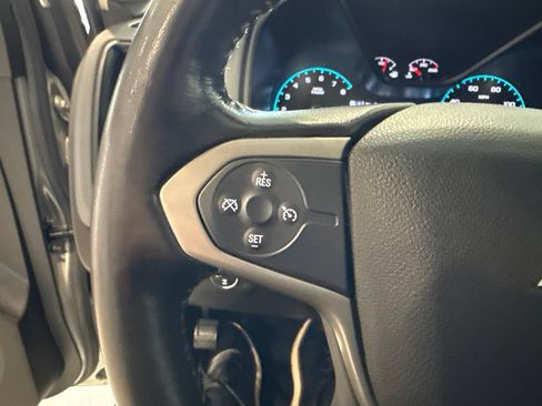 Used 2017 Chevrolet Colorado Z71 AWD/4WD image 29