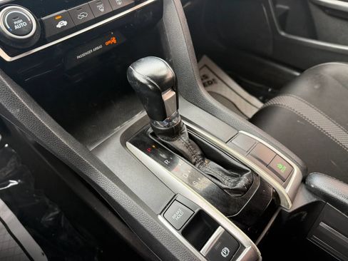 Used 2019 Honda Civic Sport image 19