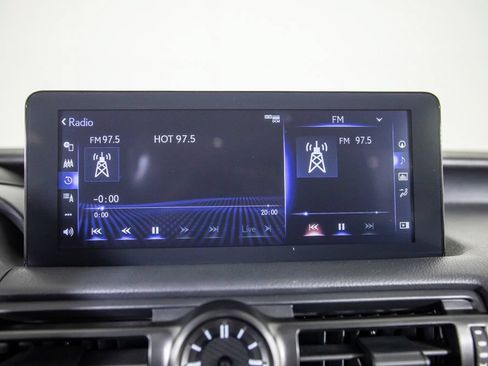 Used 2025 Lexus IS 500 RWD image 29