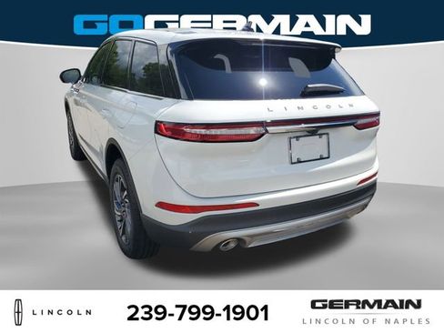 New 2025 Lincoln Corsair Premiere image 10