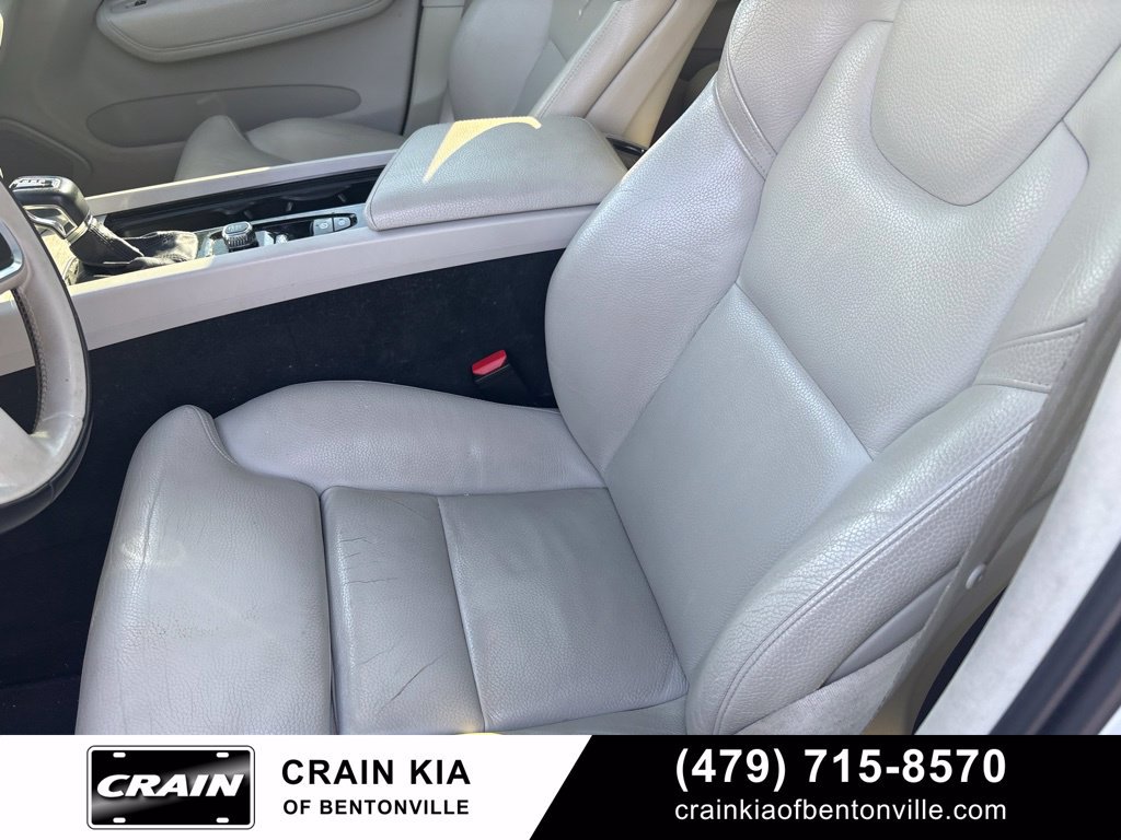 Used 2018 Volvo XC60 T5 Inscription w/ Convenience Package AWD/4WD image 13